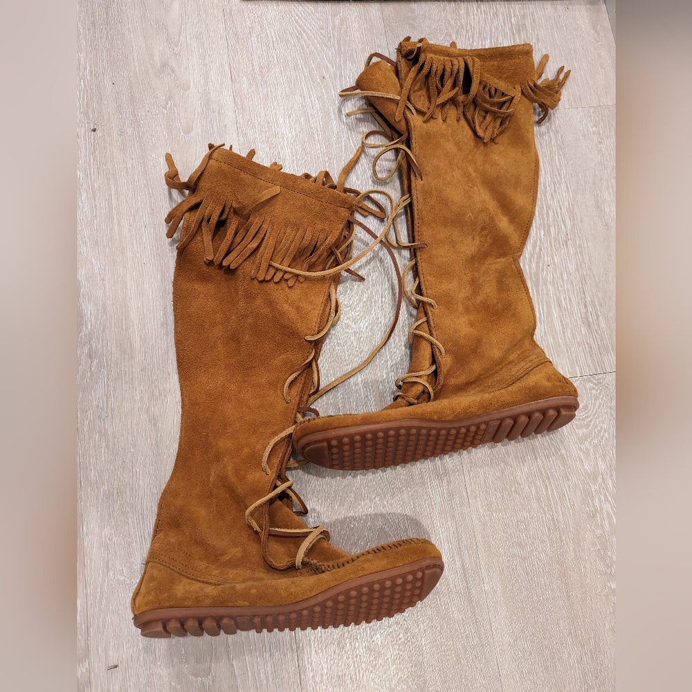 Minnetonka Knee High Lace Front Boots Size 8